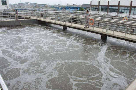 （制漿污水消泡劑應用場景）